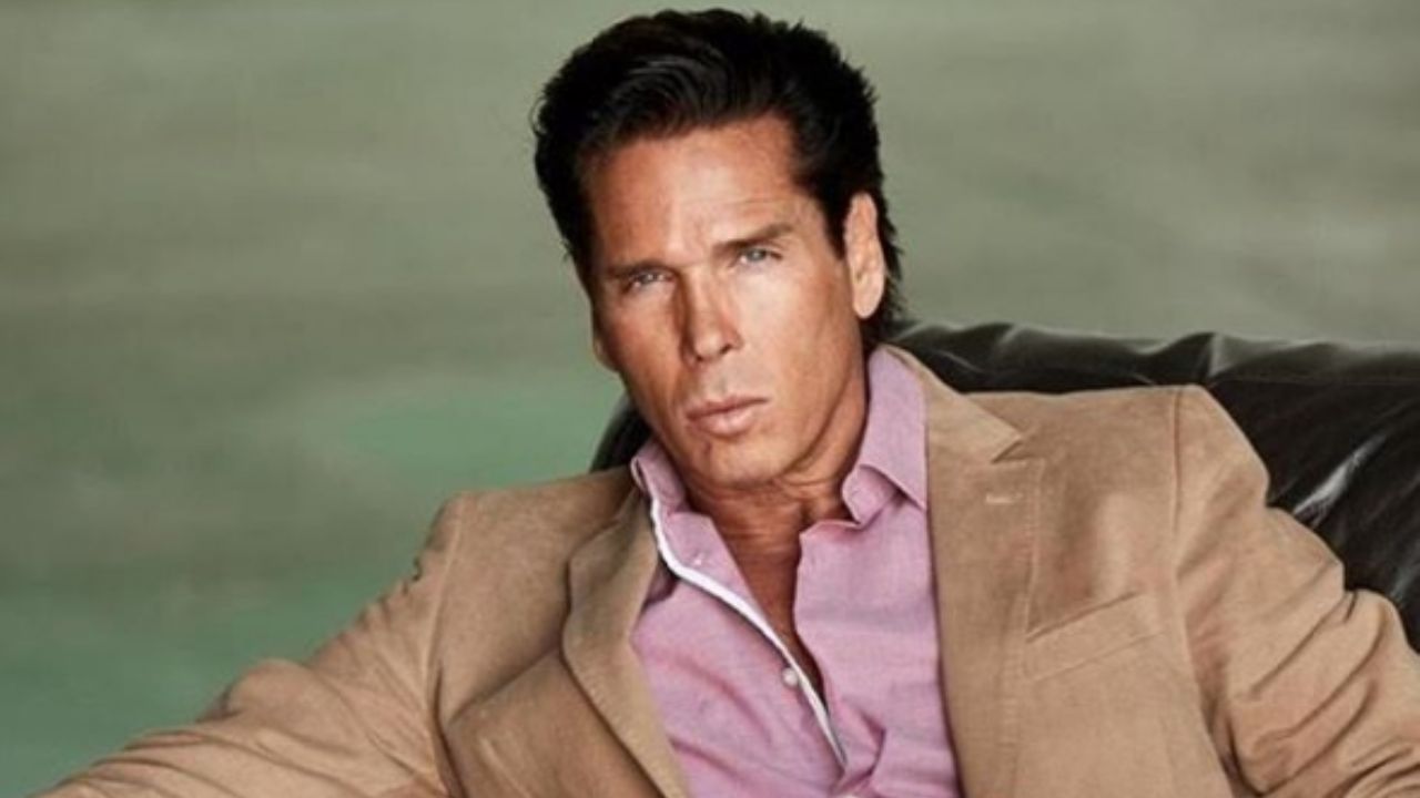 Tras burlas por vender saludos, Roberto Palazuelos humilla a Videgaray con tuit sobre su hermano