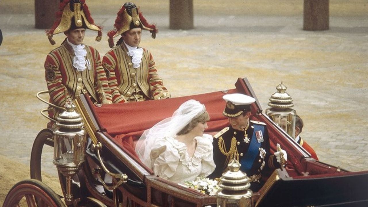 Lady Di y Carlos cumplirían 39 años de un tóxico matrimonio lleno de traiciones y dramas