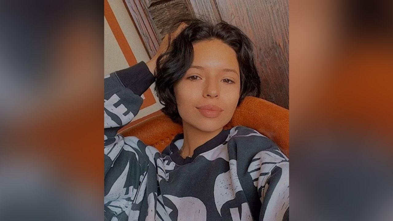 Ángela Aguilar estremece a todo Instagram al posar en un ‘outfit’ negro