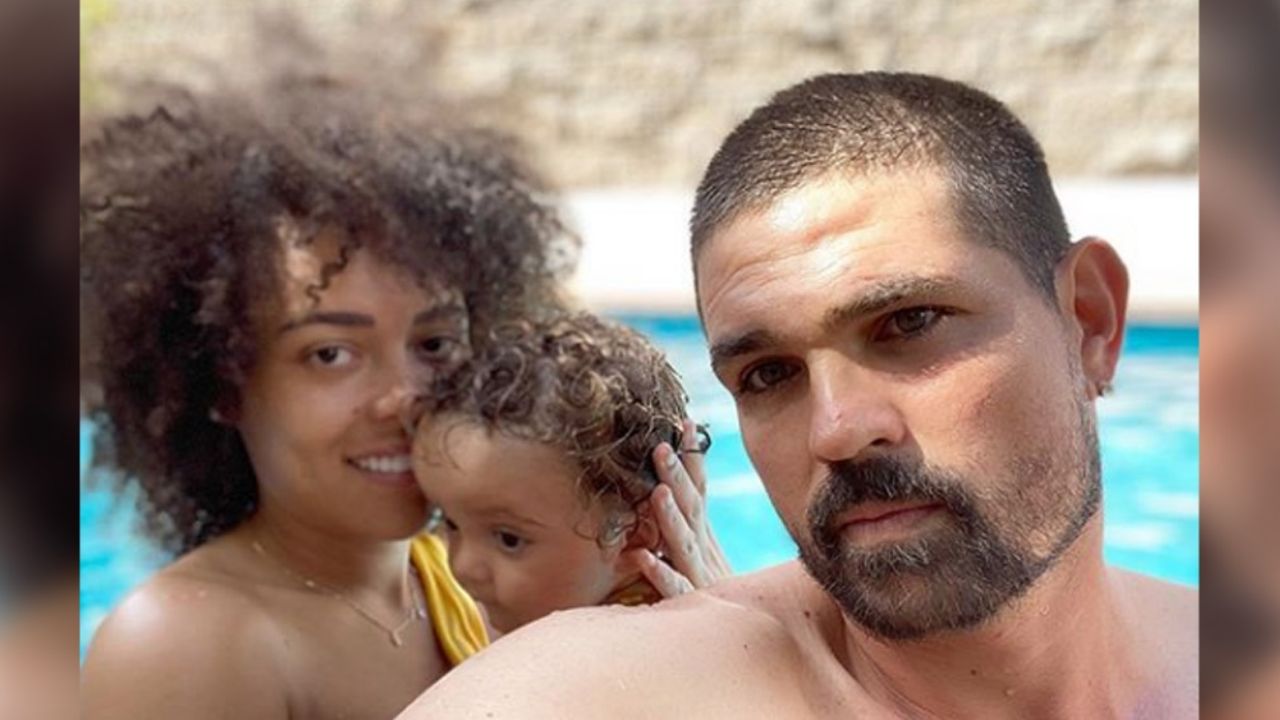 “Mis hombrecitos”: Esposa de Ferdinando Valencia cautiva en Instagram con foto familiar