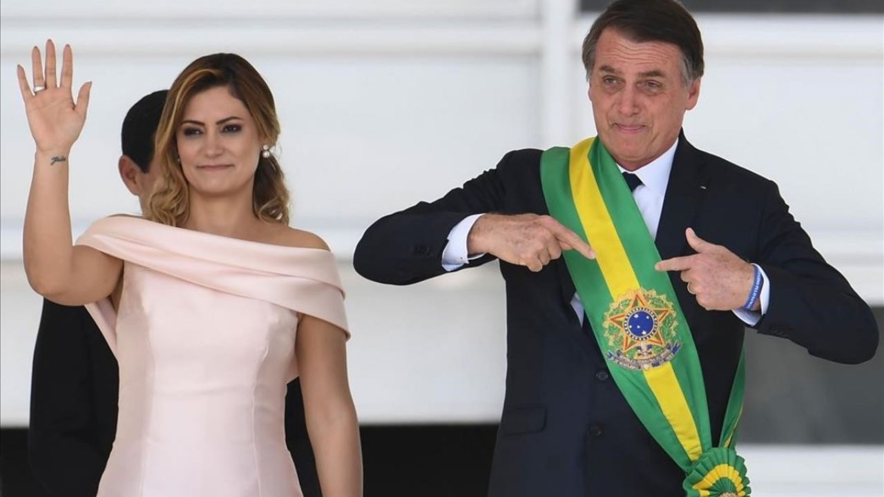 Jair Bolsonaro, perseguido por el Covid-19; su esposa Michelle tiene coronavirus