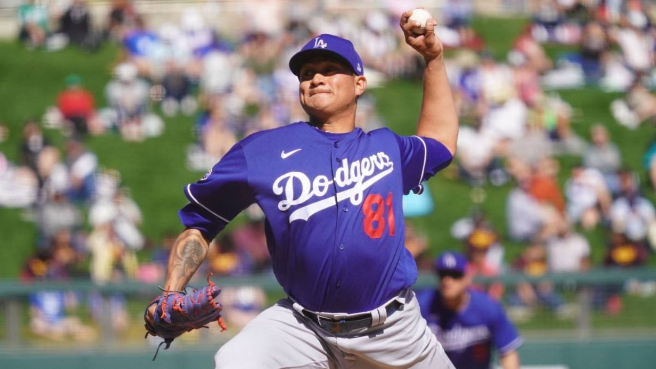 Víctor González es de Grandes Ligas; el lanzador mexicano debuta con los Dodgers