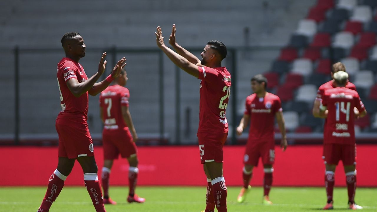 ¡Diablos! Se aparecen Sambueza y Canelo para que el Toluca gane su primer juego