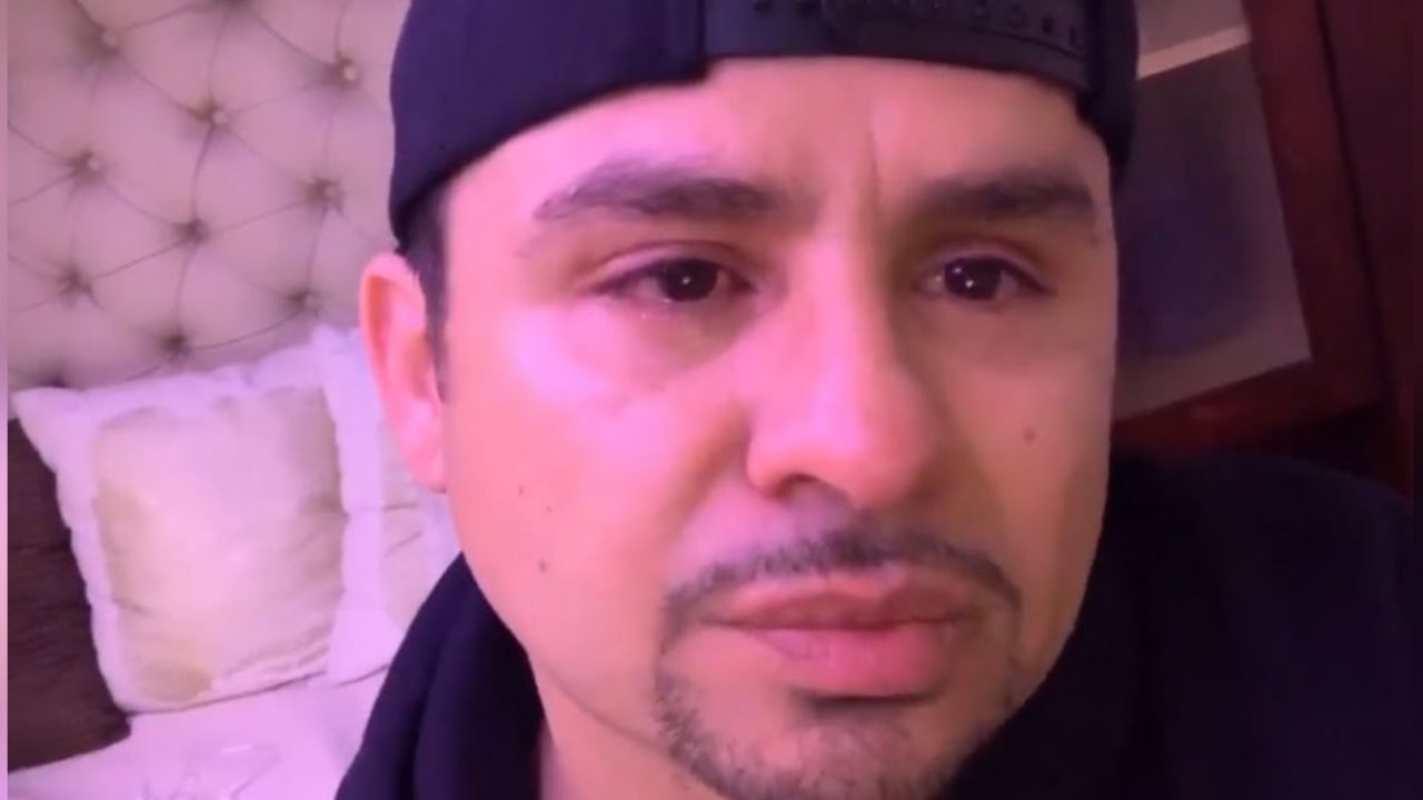 ¿Se retira de la música? Con profundo dolor, Larry Hernández da terrible e inesperada noticia