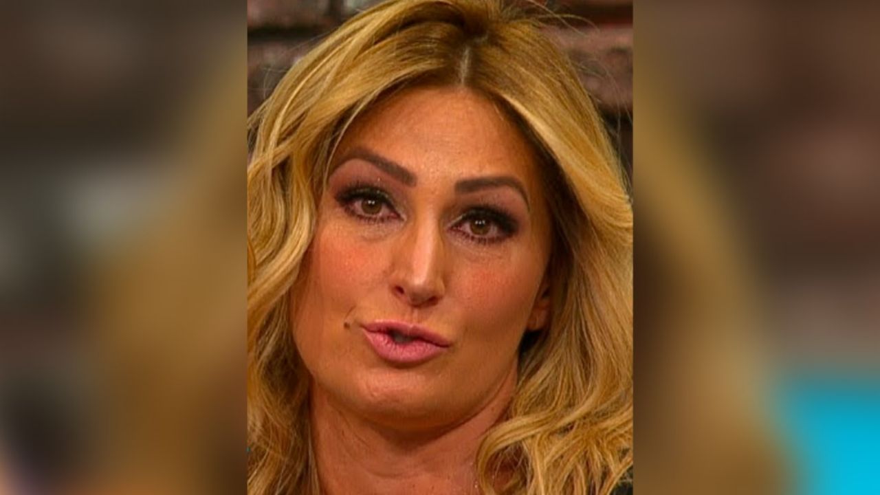 ¿Adiós TV Azteca? Anette Cuburu sale de ‘VLA’ por esta importante razón