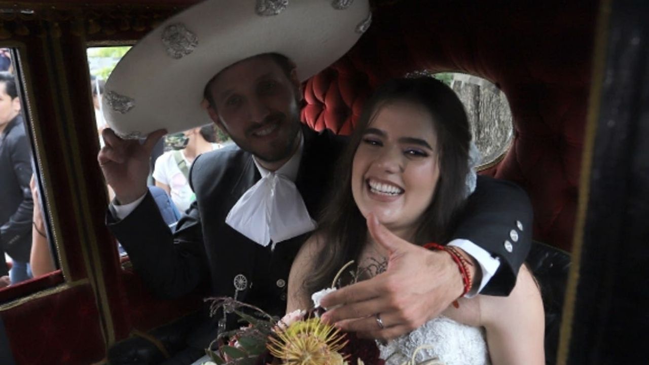 Devoran viva a Camila, hija del ‘Potrillo’, por casarse en plena crisis: “Está embarazada”