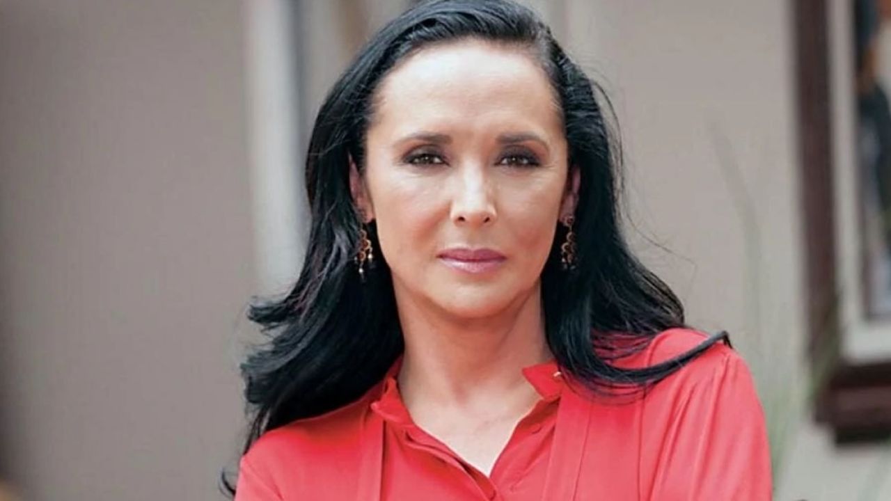 De actuar en Televisa a vender sanitizante; Mayra Rojas hace todo por mantener a sus 3 hijos