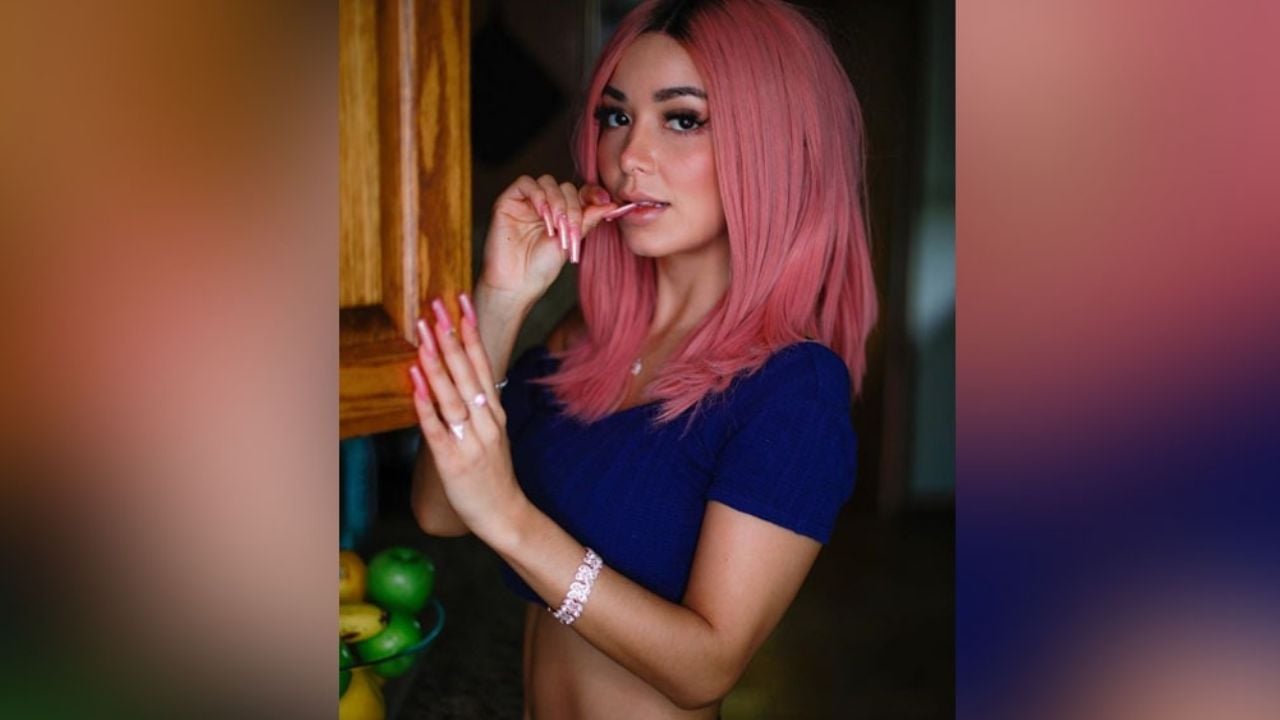 Caeli deleita pupilas al tomar el Sol caracterizada de personaje de Anime