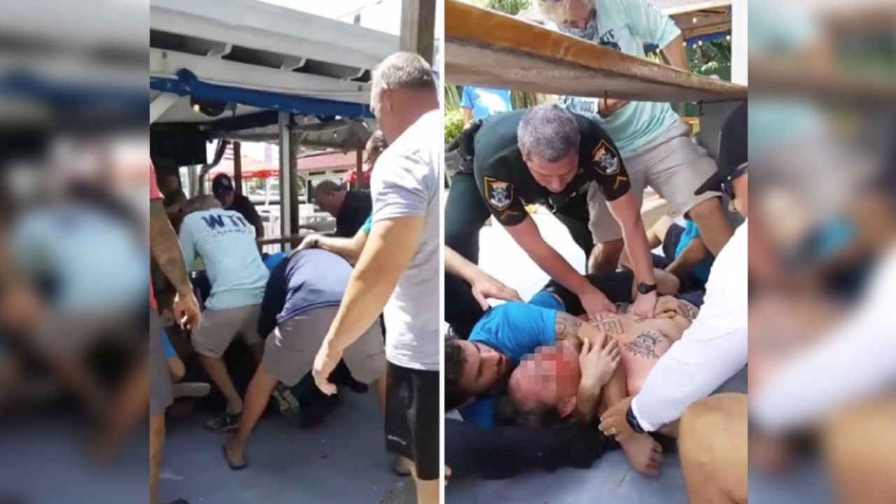 Hombre de “raza aria” irrumpe a gritos un restaurante de EU y propina violento golpe a empleada