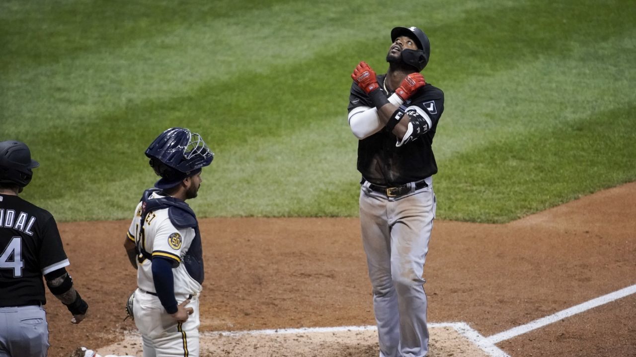 Giolito y los Medias Blancas se imponen por una carrera a los Cerveceros
