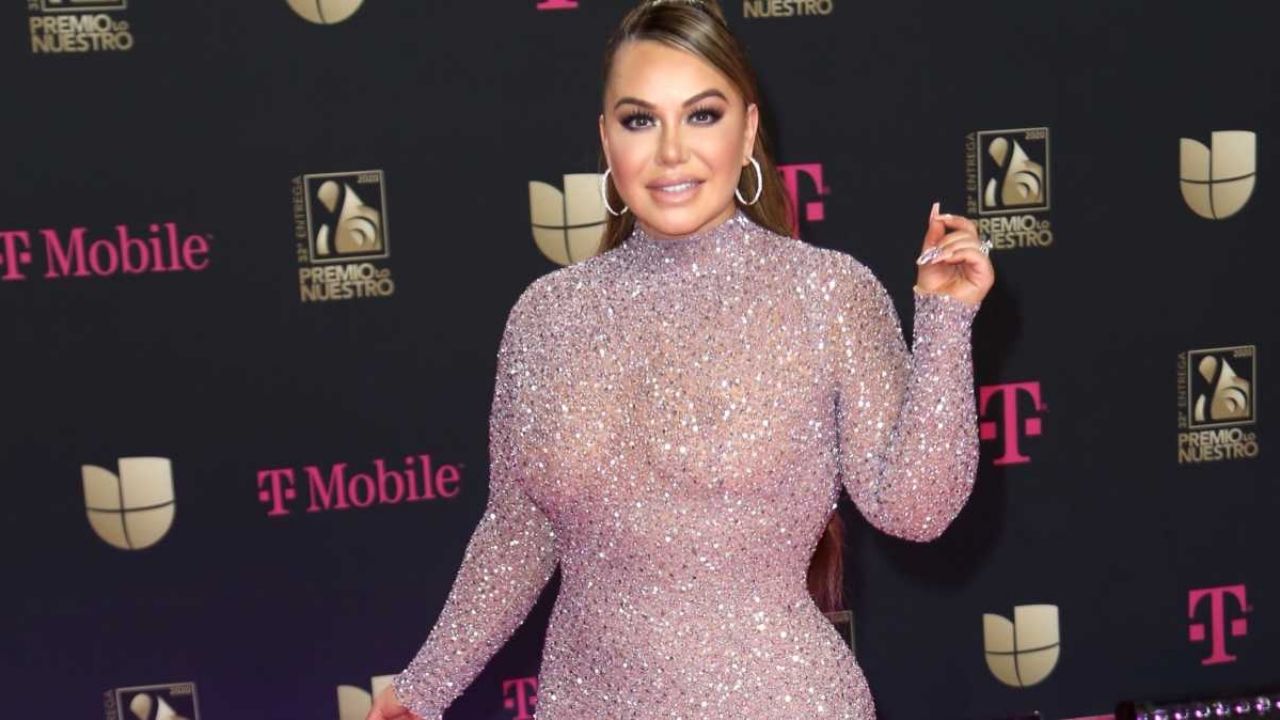 Tras superar grave enfermedad, Chiquis Rivera regresa a la televisión y le ‘llueven’ piropos