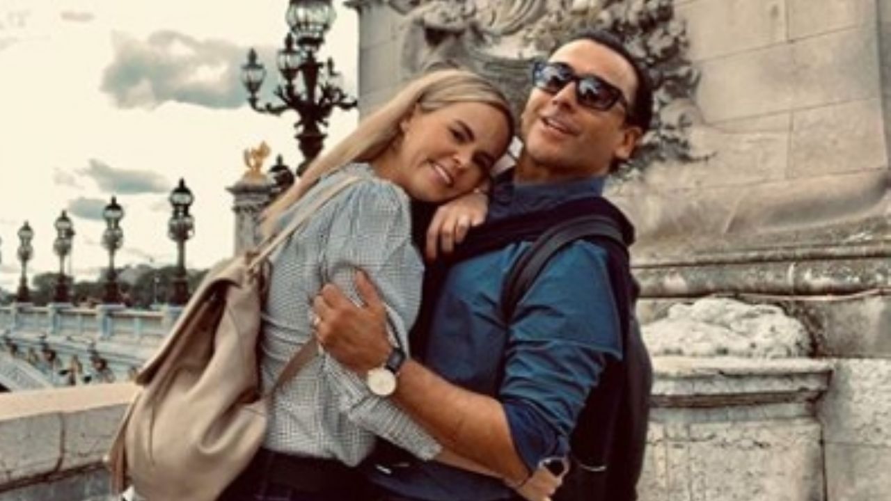 Con sorpresa en TV Azteca, Adal Ramones celebra 3 años de matrimonio con Karla de la Mora