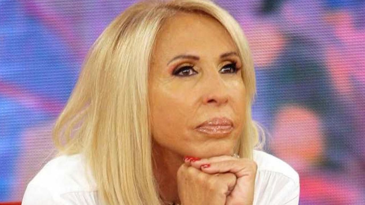 ¿Supersticiosa? Laura Bozzo presume sus amuletos contra los envidiosos
