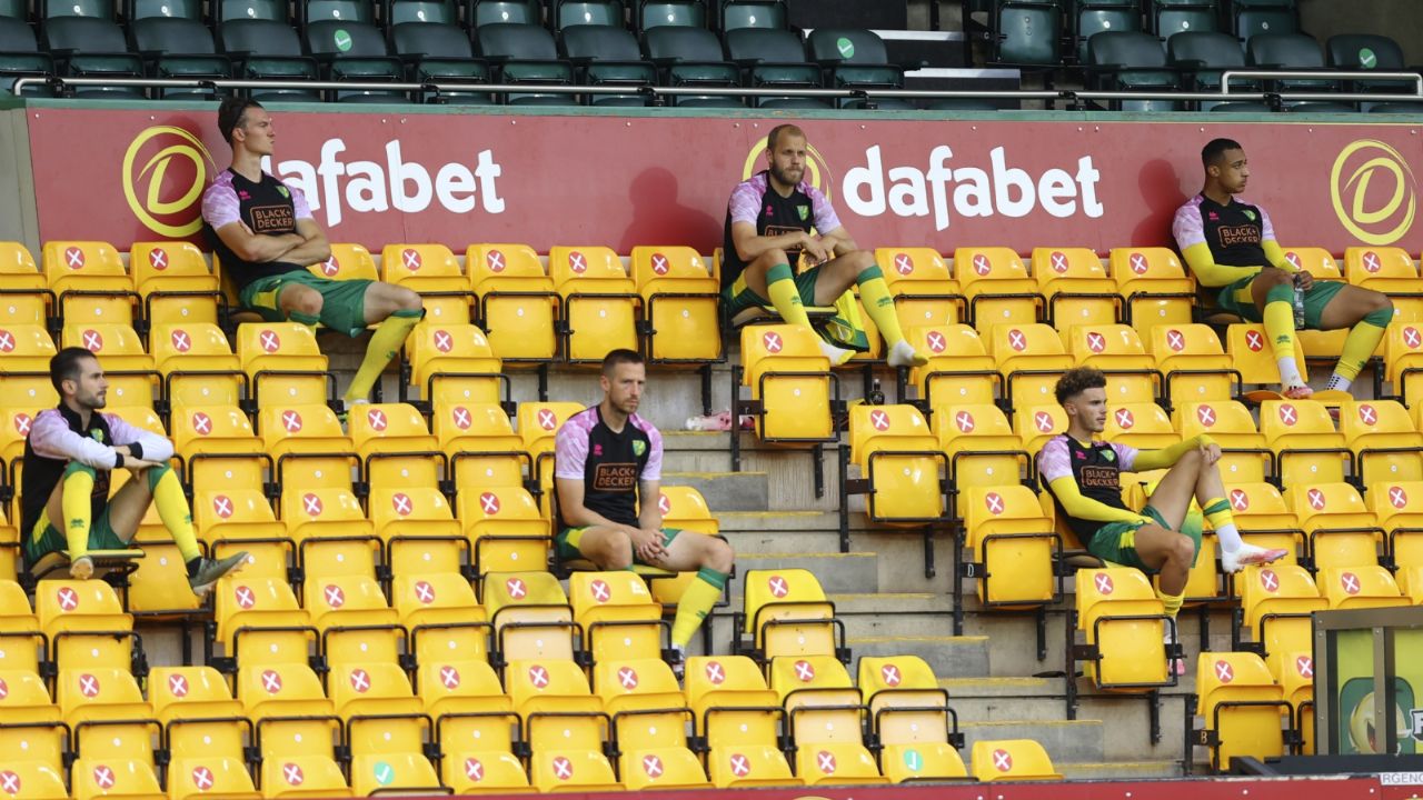 La Premier League da marcha atrás, vuelve al máximo de 3 cambios por partido