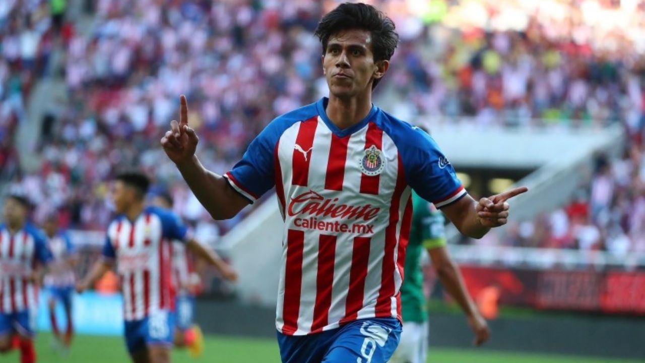 El mexicano José Juan Macías estaría en la mira del Olympique de Marsella