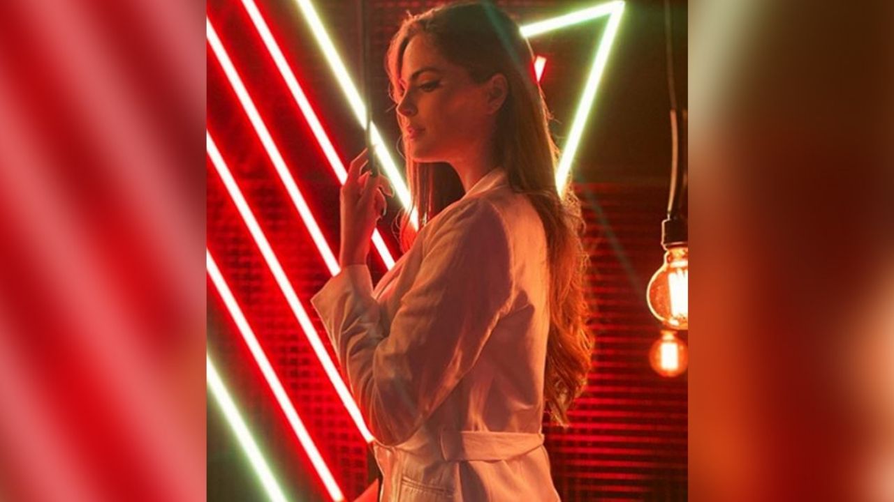Sofía Aragón roba miradas en TV Azteca con encantador ‘look’ para ‘La Voz’: “Diosa”