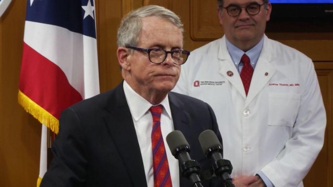 Antes de su reunión con Trump, gobernador de Ohio da positivo a Covid-19