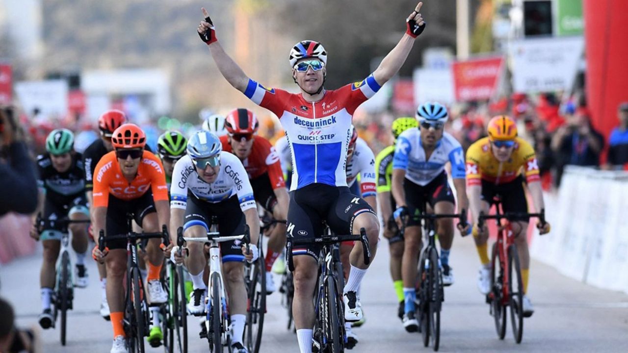 Tras brutal caída en el Tour de Polonia, el ciclista Fabio Jakobsen sale del coma