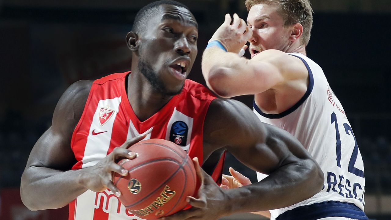 Joven basquetbolista muere a los 27 años tras un ataque cardiaco en pleno entrenamiento