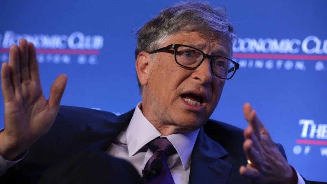 Bill Gates estalla contra EU: “La mayoría se las pruebas de Covid-19 son una basura total”