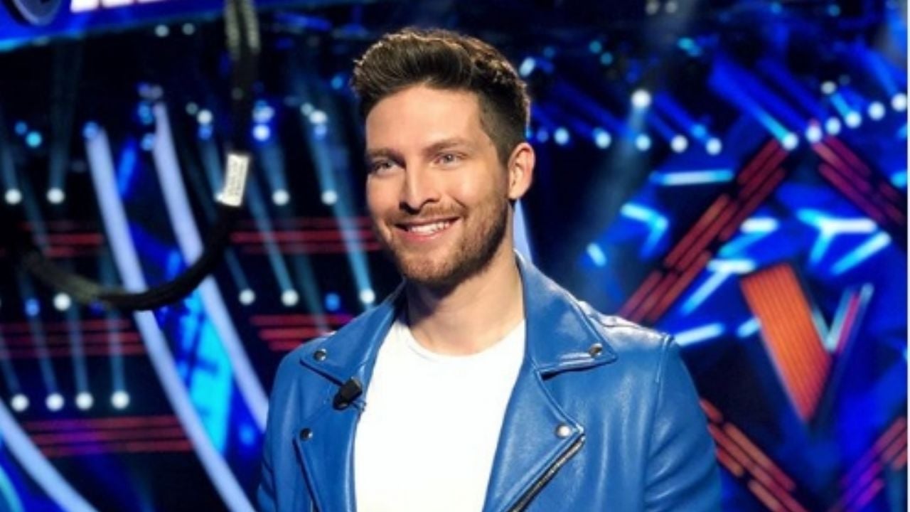 Conductor de ‘La Voz’ tuvo un “amor de verano” con Angelique Boyer cuando trabajaba en Televisa