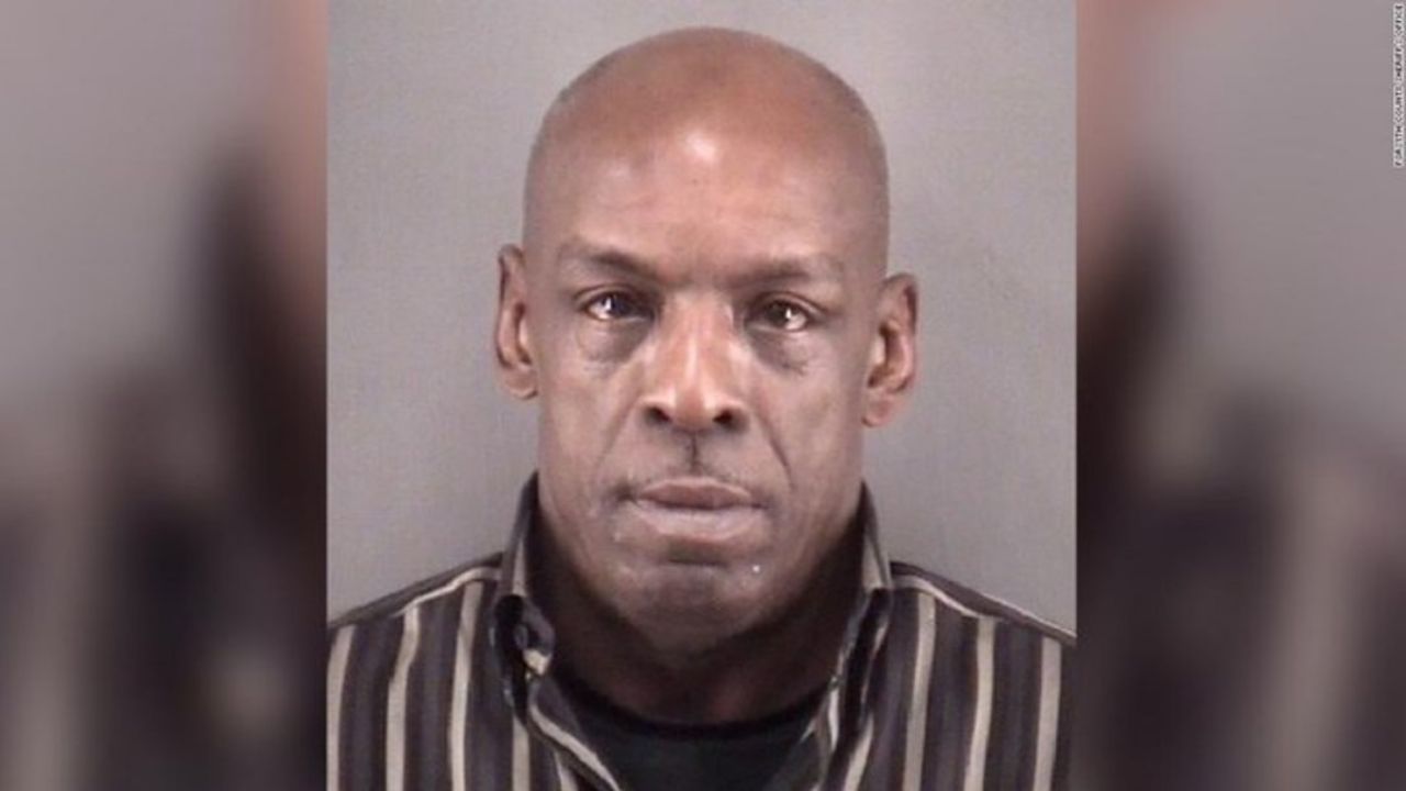 (VIDEO) “No puedo respirar, ayúdenme”: Preso afroamericano muere bajo custodia policial