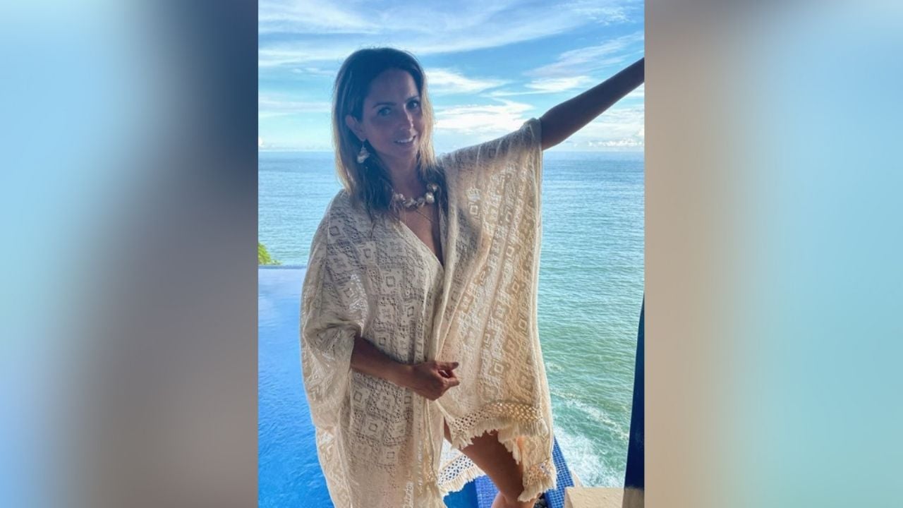 Karla Díaz se vuelve la sensación de redes al posar desde la piscina más hermosa que nunca