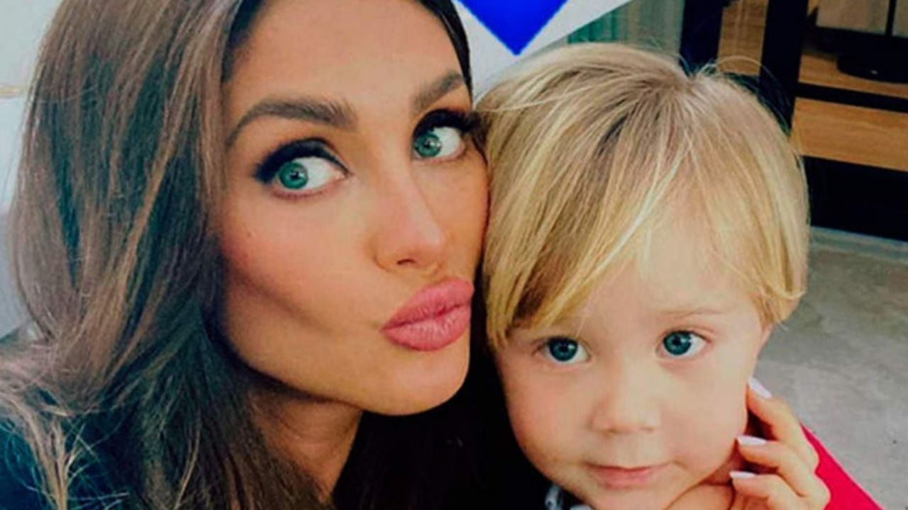 Anahí enamora a todo el mundo en Instagram al cantar a dueto con su adorable hijo
