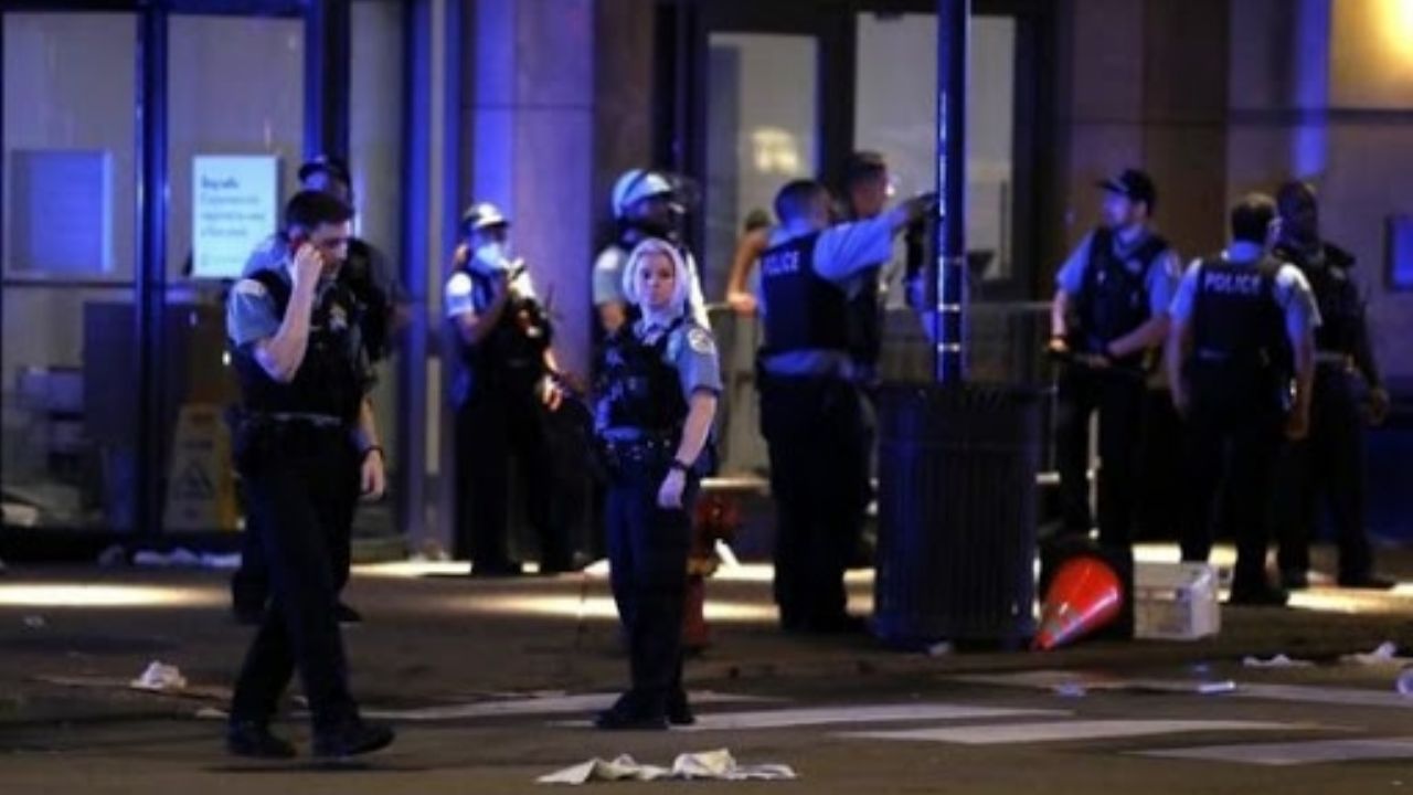 VIDEO: Tras un tiroteo en Chicago se desatan disturbios y saqueos en tiendas
