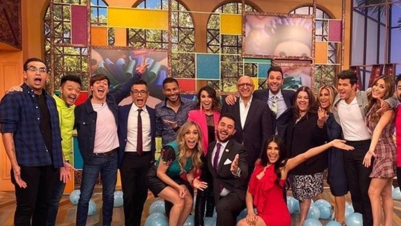 Cambios en TV Azteca: Tras veto de Televisa y dejar ‘Hoy’, querida conductora llega a ‘VLA’