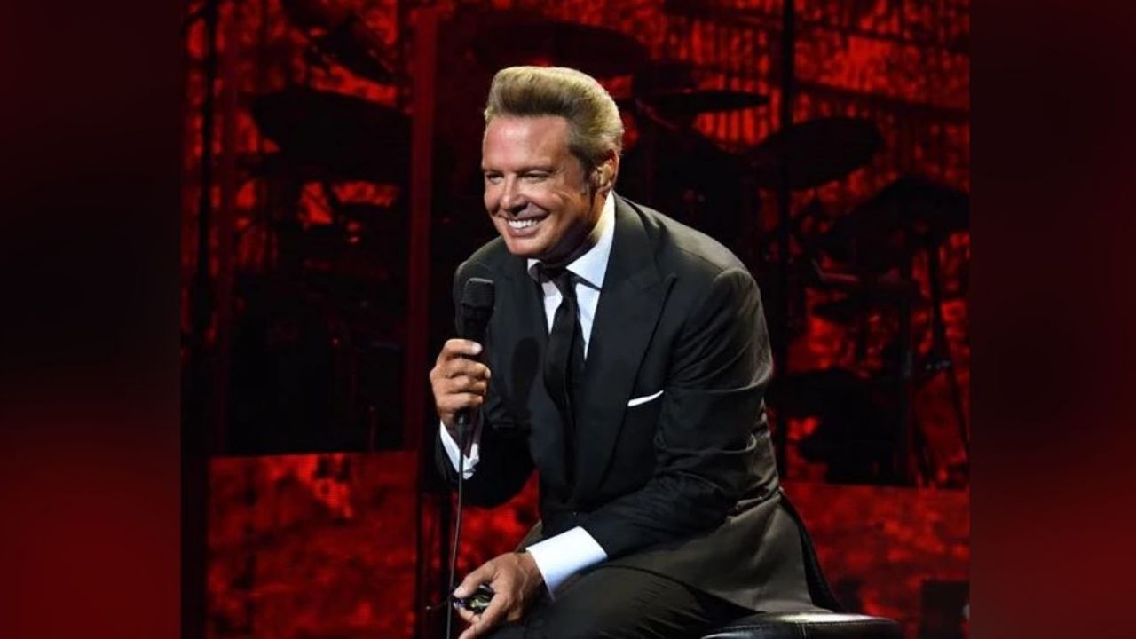 Luis Miguel envía un lujoso arreglo de flores al funeral de Martha Codó, su fan número uno