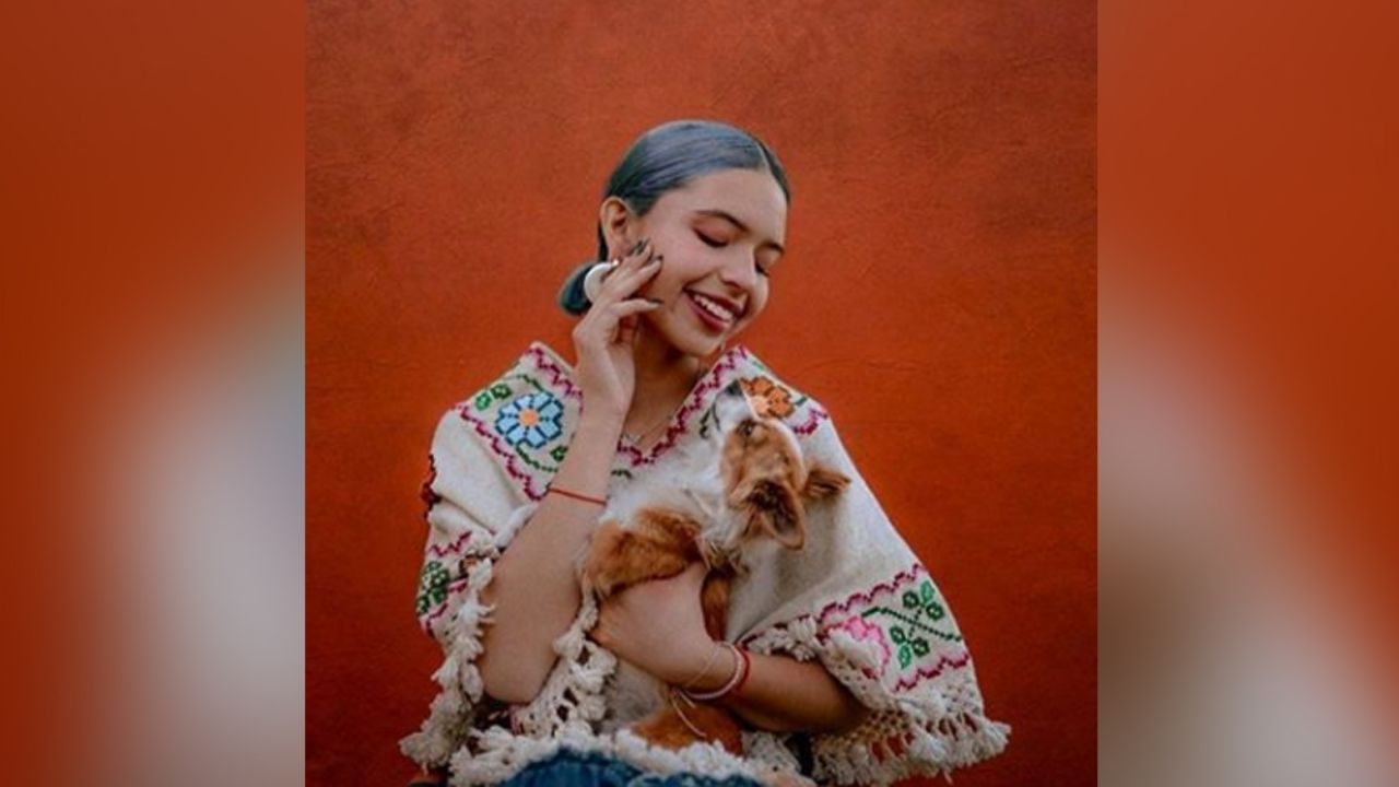 Ángela Aguilar ha derretido Instagram al bailar en espectacular ‘outfit’ que pone a babear a fans