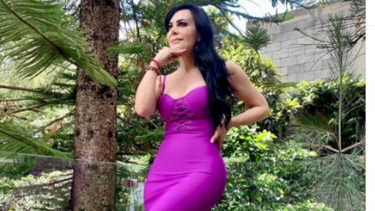 A sus 61 años, Maribel Guardia hace vibrar Instagram al lucirse en juvenil y veraniego conjunto