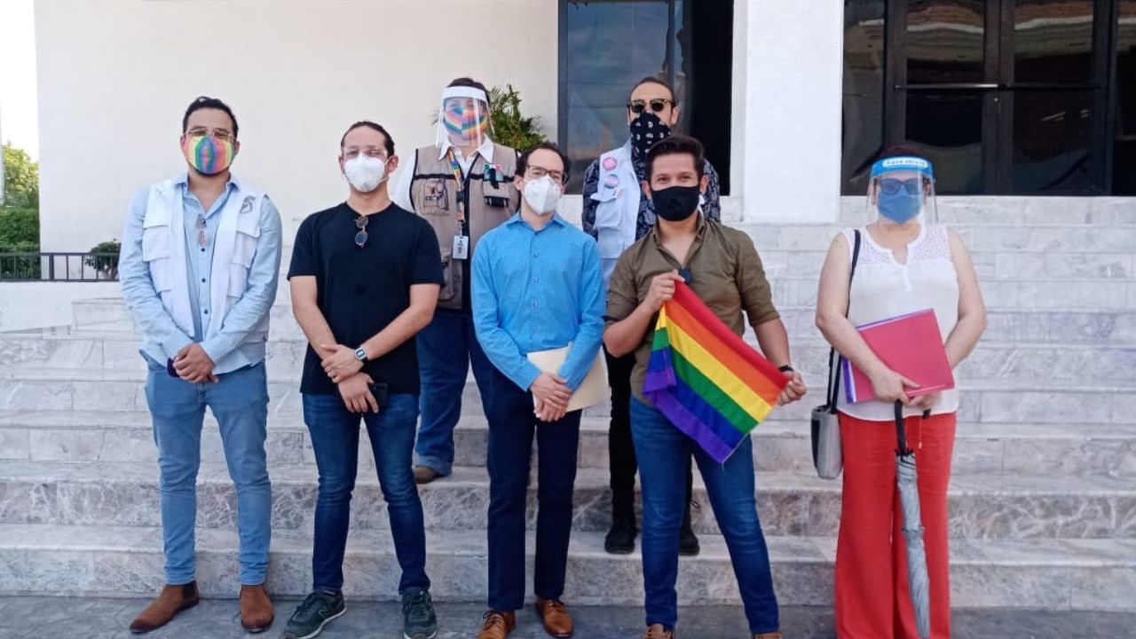 Grupos de la sociedad civil piden al Congreso aprobar ley de matrimonios igualitarios