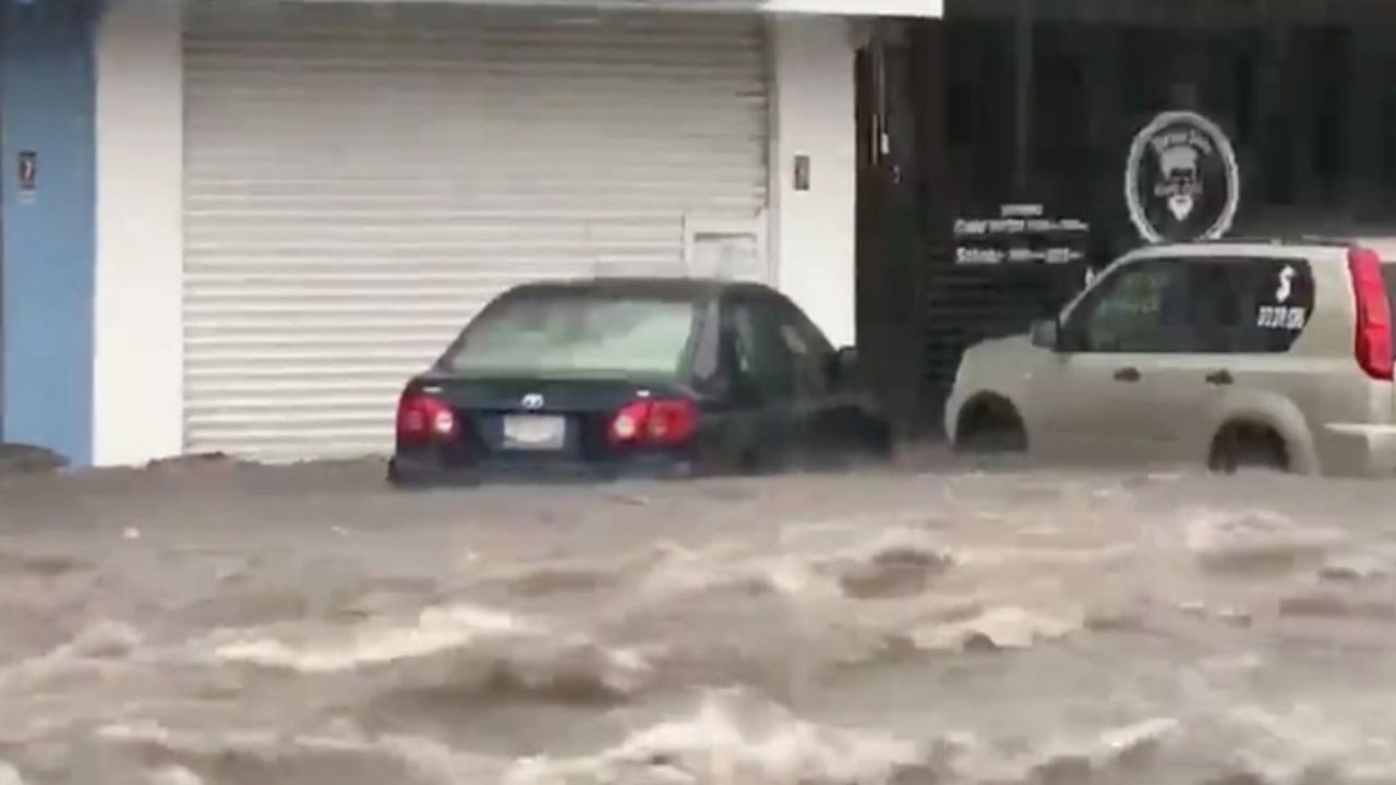 VIDEO: Tormenta Elida causa grandes inundaciones y afectaciones en el estado de Colima