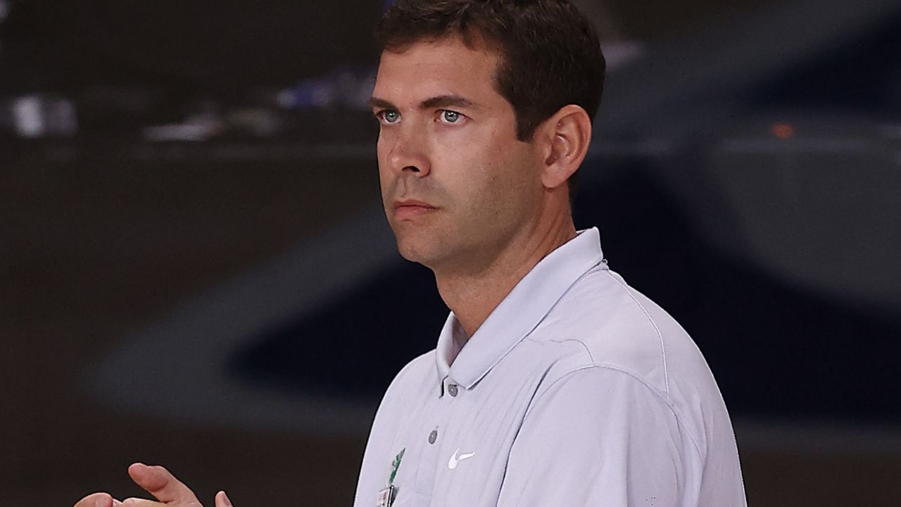 Stevens firma extensión de contrato para ser el manda más de Boston