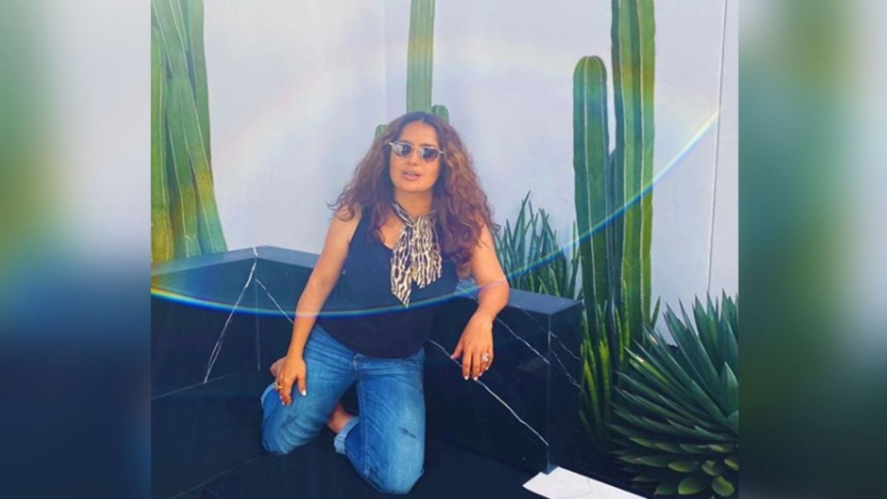 Salma Hayek causa extrañas sensaciones con esta obsesionante foto de redes