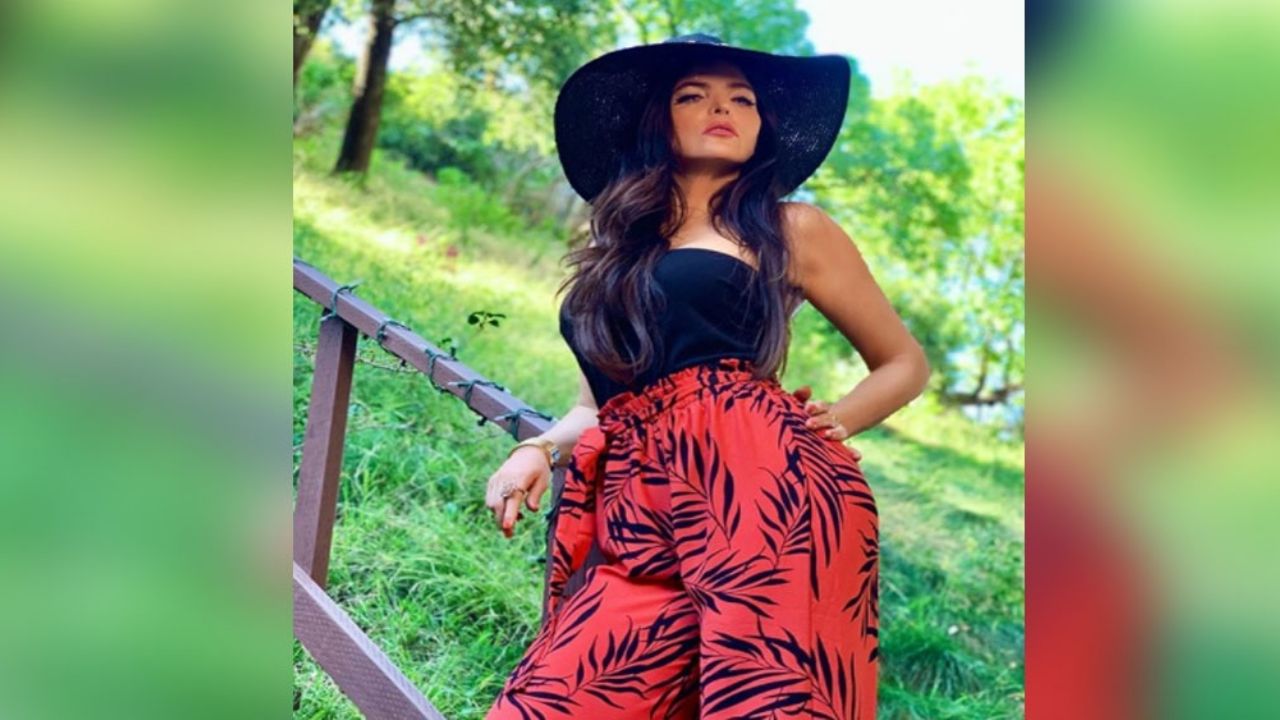 Ana Bárbara logra robar más de un suspiro al presumir su estilo más bohemio