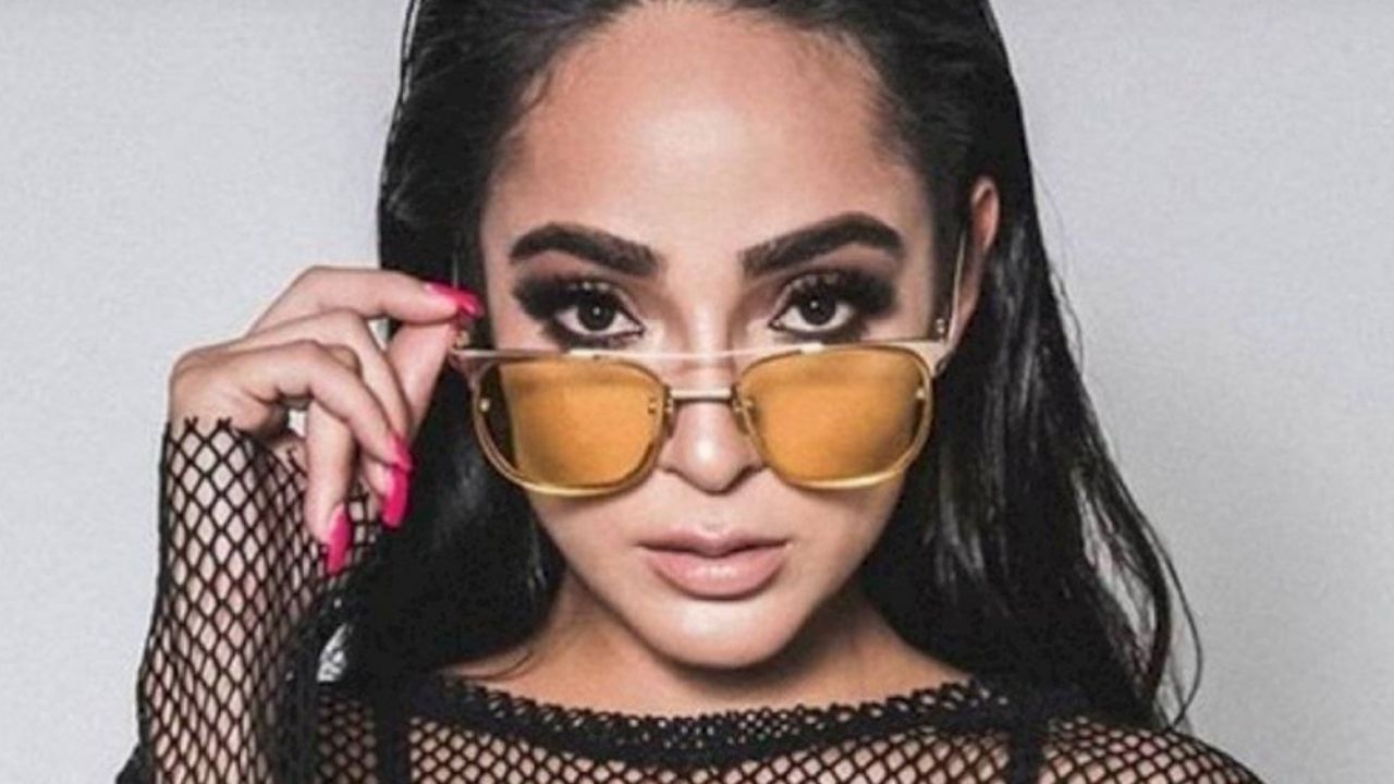 “Reina de ‘Acapulco Shore'”: Manelyk González causa furor con tremendo ‘outfit’ blanco
