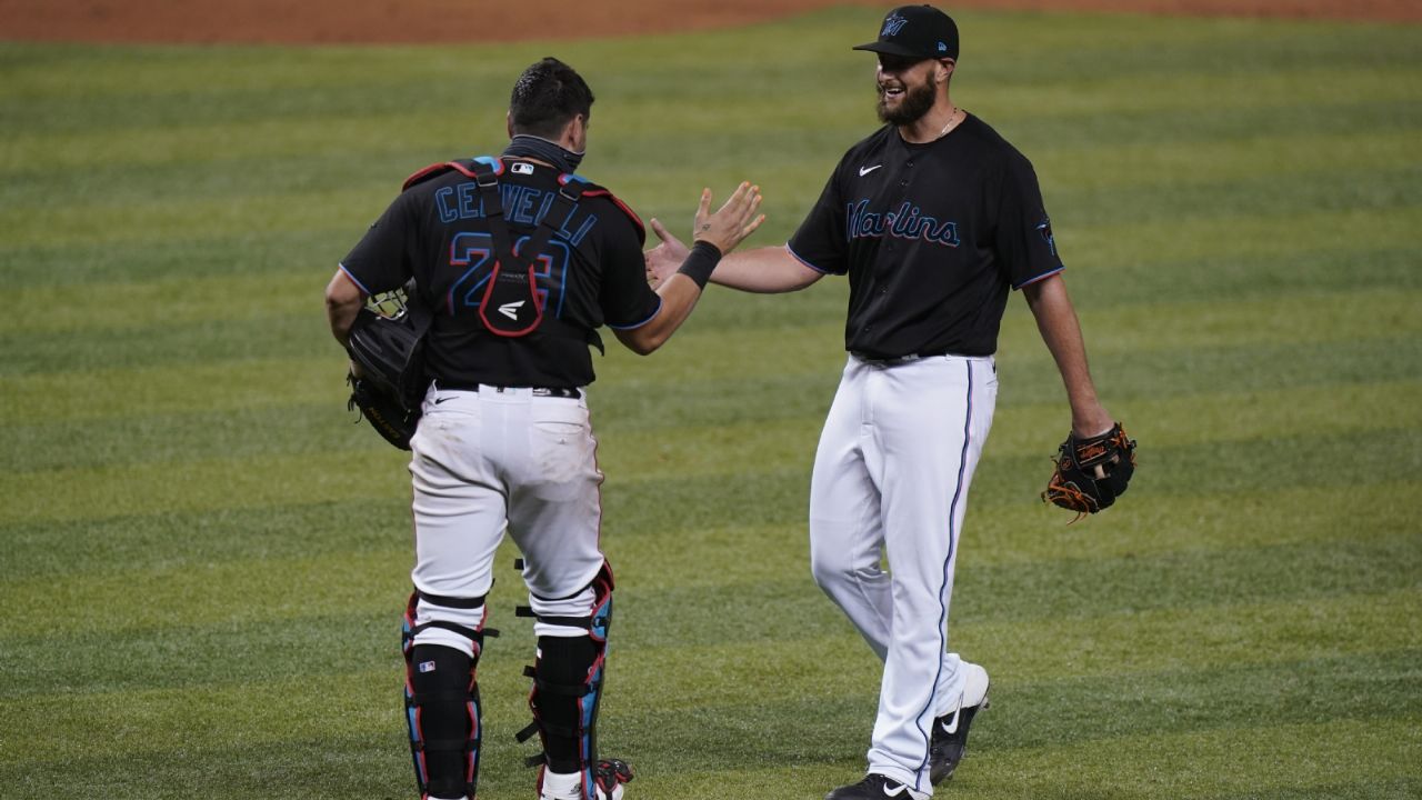 Los Marlins por fin ‘debutan’ en casa y se estrenan con un triunfo sobre Bravos
