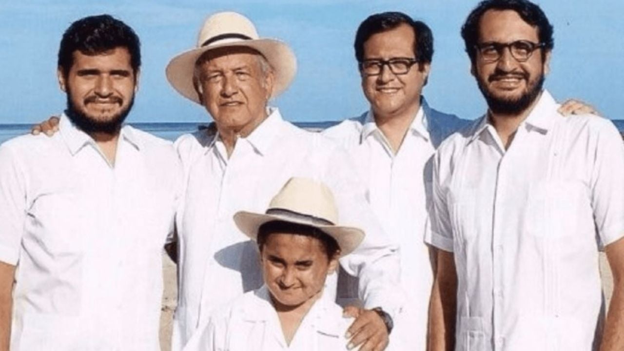 ¿Y la austeridad? Captan a hijos de AMLO en hotel de lujo en Acapulco
