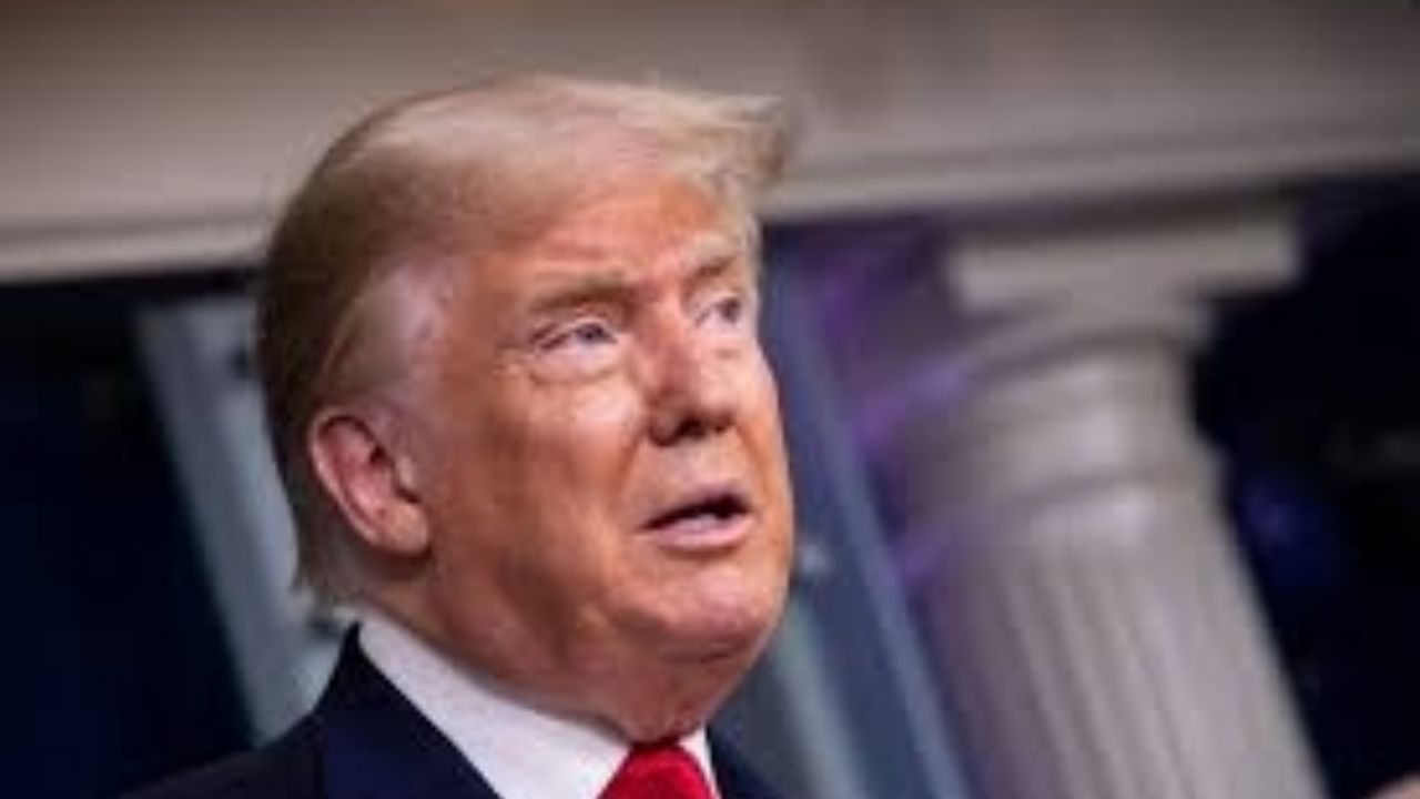 Donald Trump dona sus sueldo para reparar monumentos dañados por manifestaciones