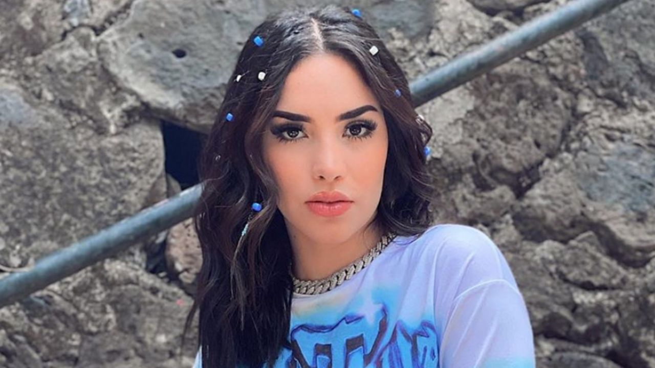 Kimberly Loaiza celebra 24 millones de seguidores de TikTok con robótico baile