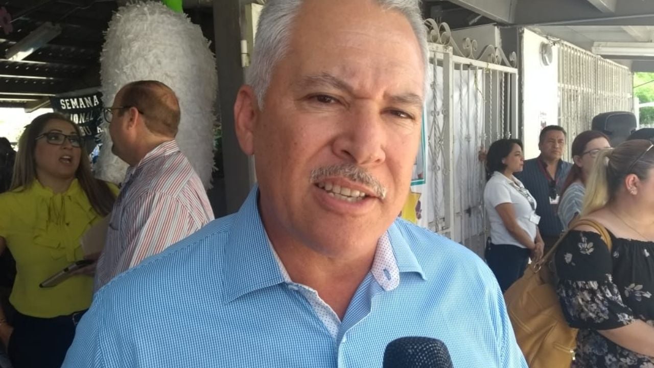 Maestros de la Sección 54 del SNTE se preparan para clases virtuales en Sonora