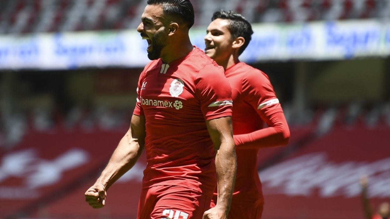 Con un doblete de Canelo; Toluca acaba con el invicto de Tigres