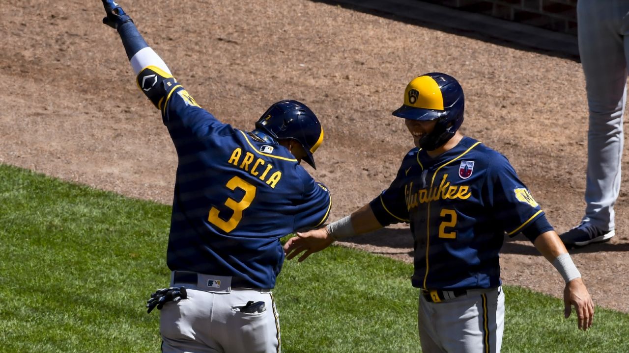 Luis Urías continúa con su ‘embriagadora’ temporada en las Mayores