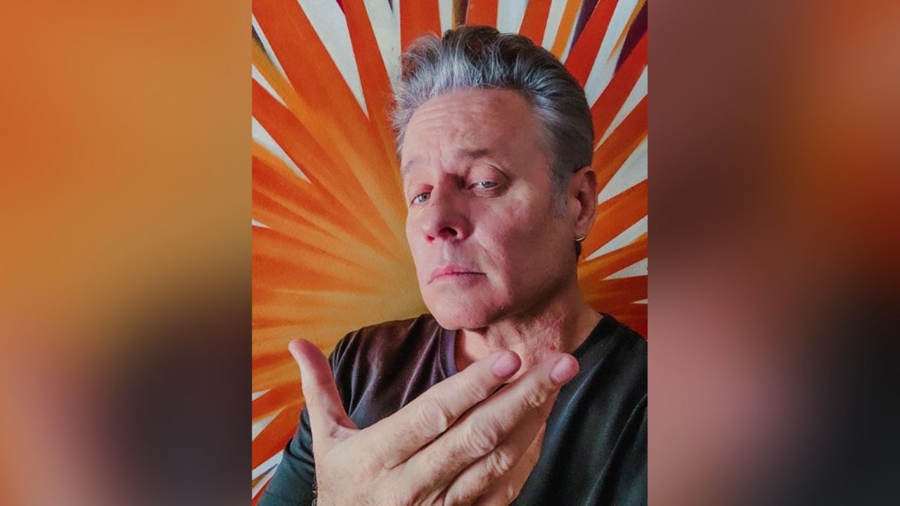 ¡Qué golpazo! Actor de Televisa sufre aparatoso accidente al grabar en ‘Me Caigo de Risa’