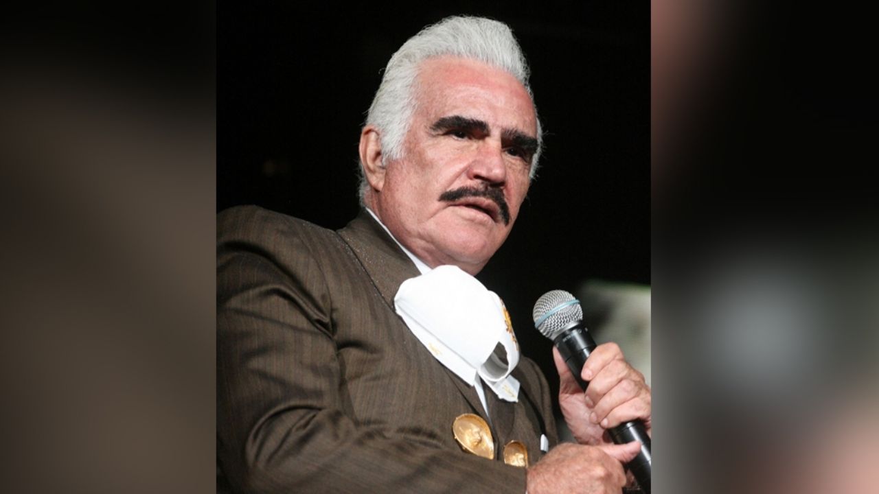 ‘Destrozan’ a Vicente Fernández por comentarios “repulsivos” a la comunidad LGBT: “Señor homofóbico”