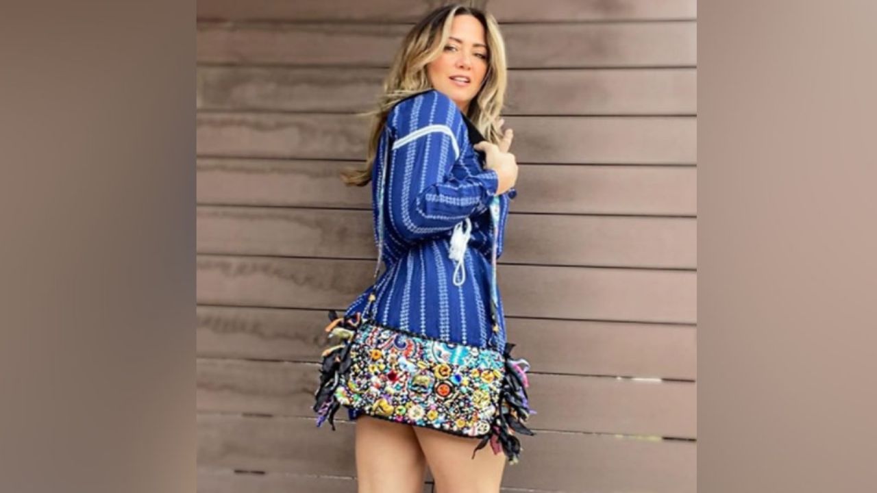 Andrea Legarreta causa furor en Televisa al lucir infartante atuendo blanco