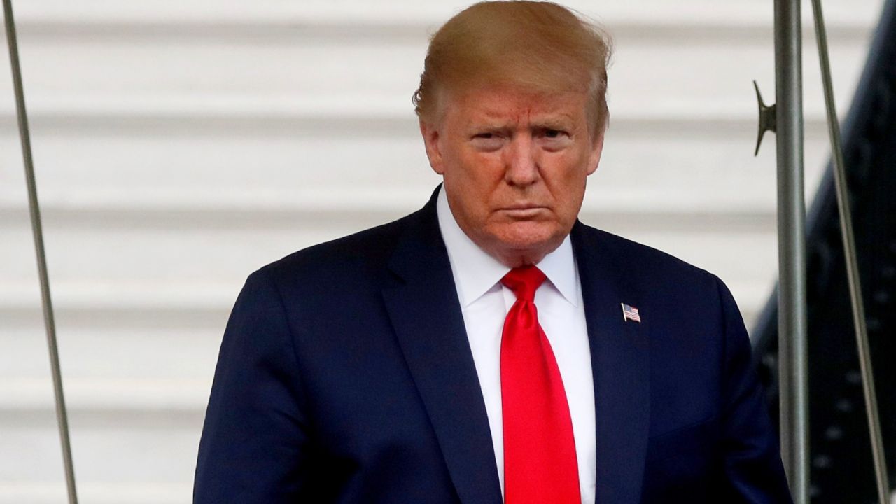 Trump aprueba declaración de emergencia en Iowa tras los desertes de la tormenta ‘Derecho’